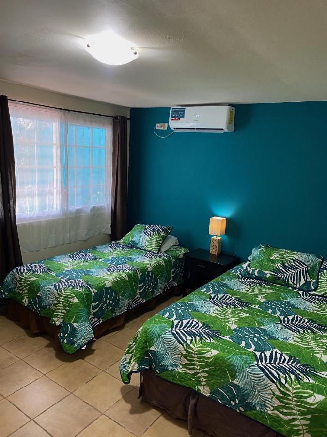 לאס טבלאס Uverito Sand Dollar B&B מראה חיצוני תמונה