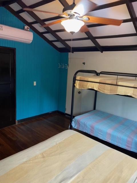 לאס טבלאס Uverito Sand Dollar B&B מראה חיצוני תמונה